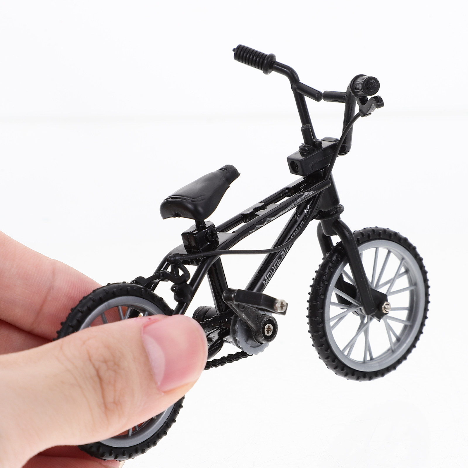 Miniaturowy, sztuczny model ro – Mountain Biking Europe recenzja i cena